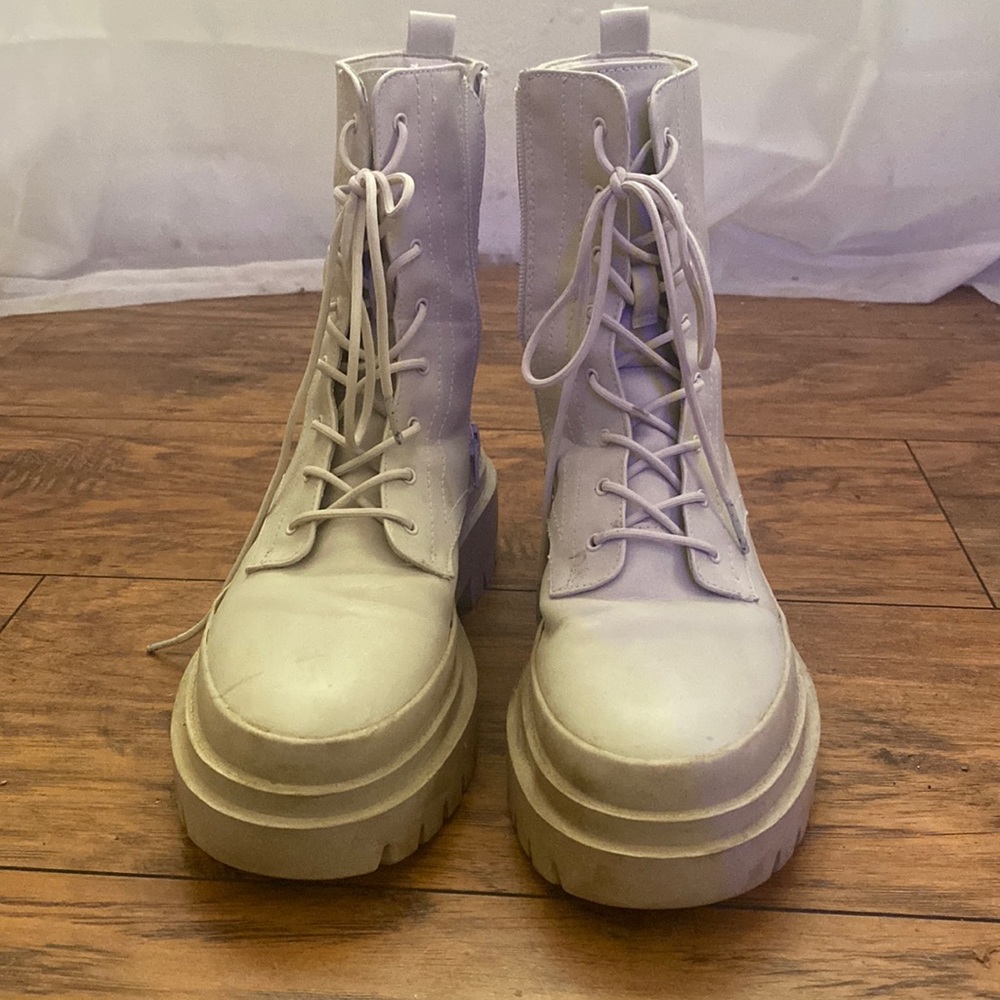 Cool planet by Steve Madden. Size:7.5 newly bought